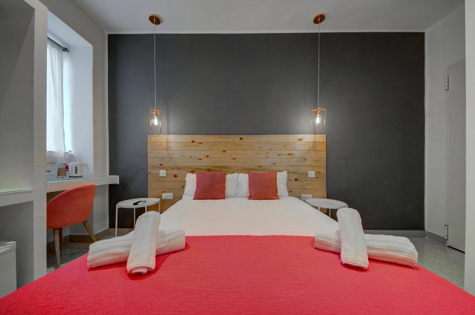 CARO Boutique Guest House San Ġwann Extérieur photo