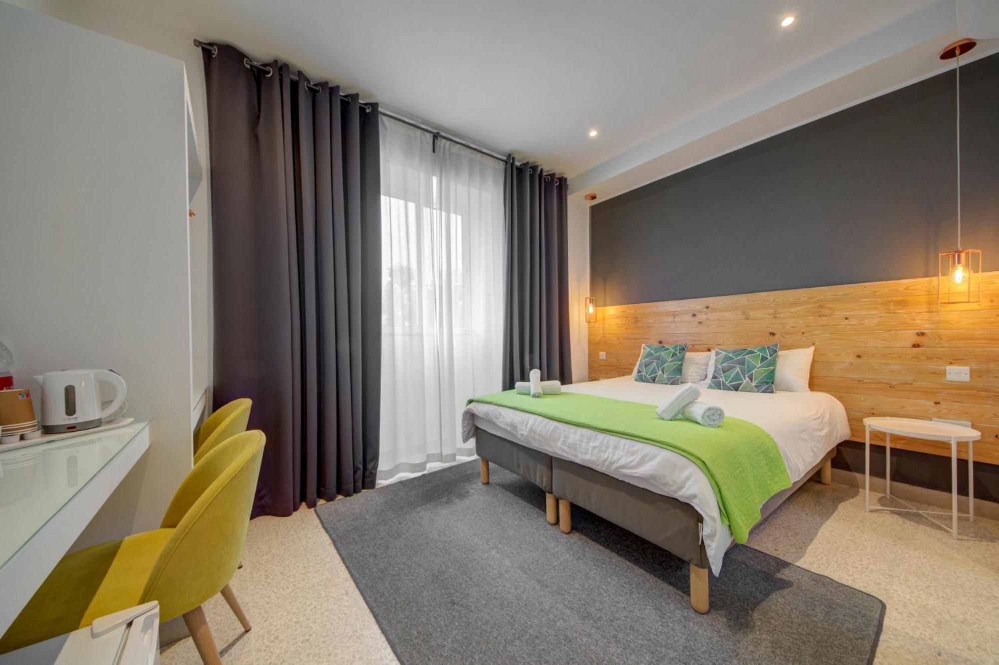 CARO Boutique Guest House San Ġwann Extérieur photo