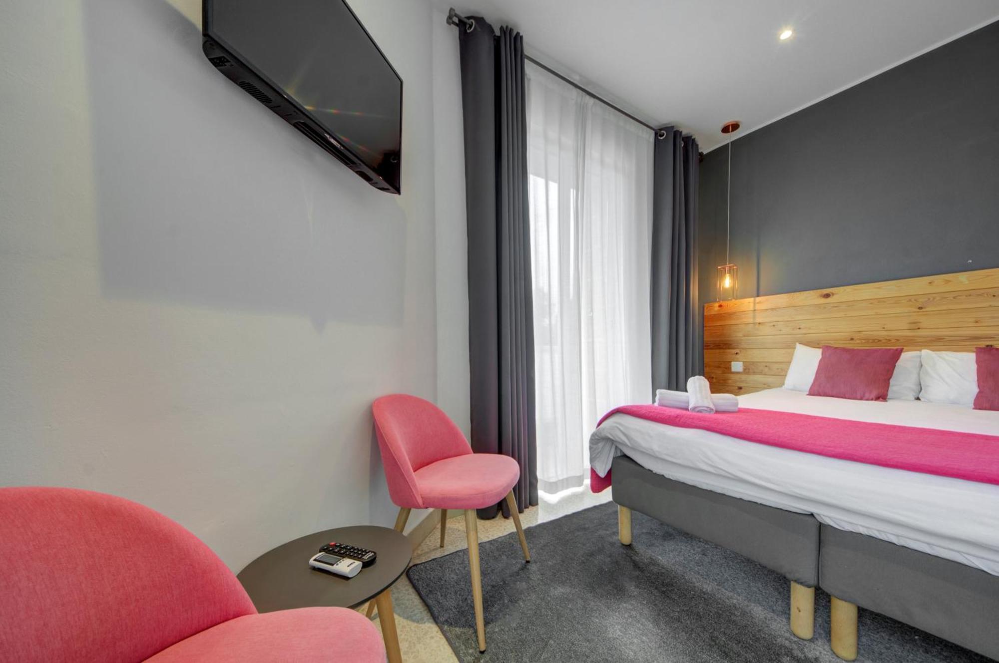 CARO Boutique Guest House San Ġwann Extérieur photo
